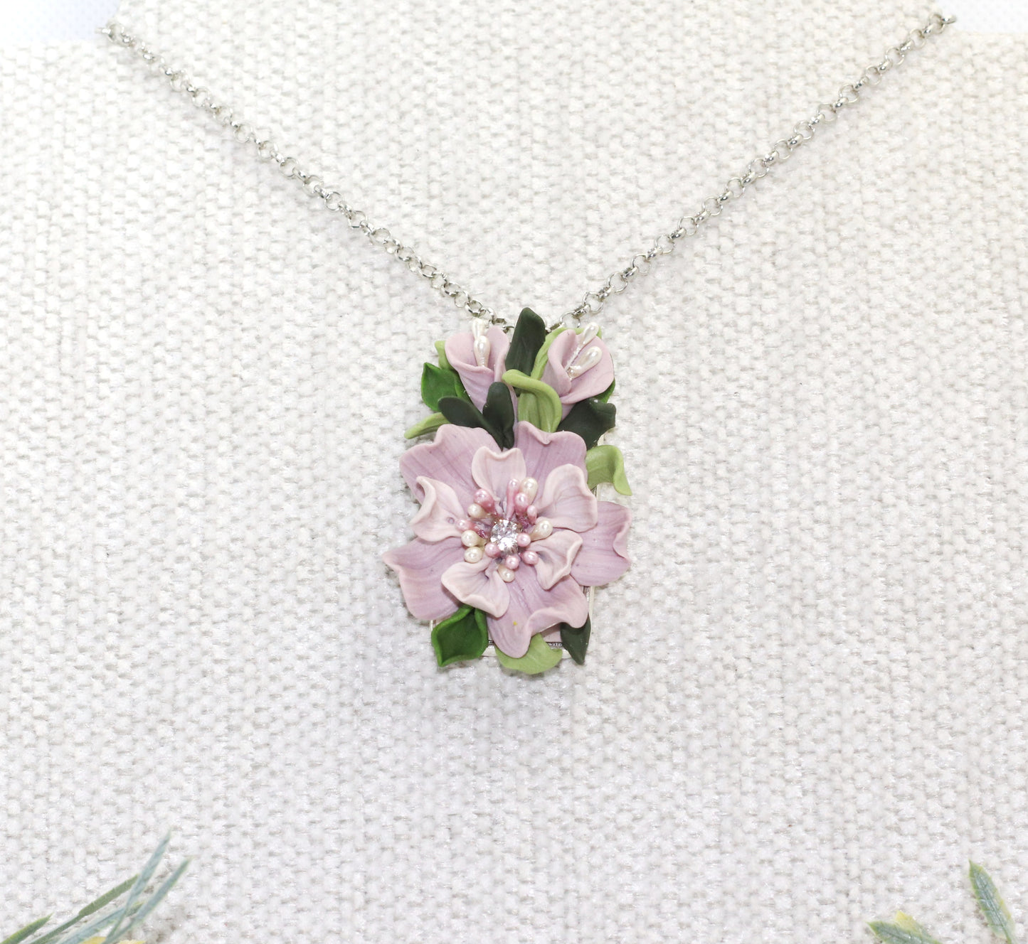 Joan Pink Flower pendant